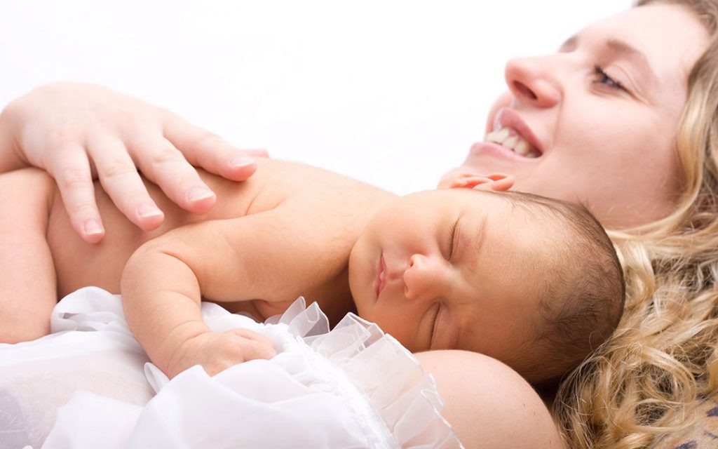 17 kinh nghiệm chăm sóc trẻ sơ sinh cho lần đầu làm mẹ